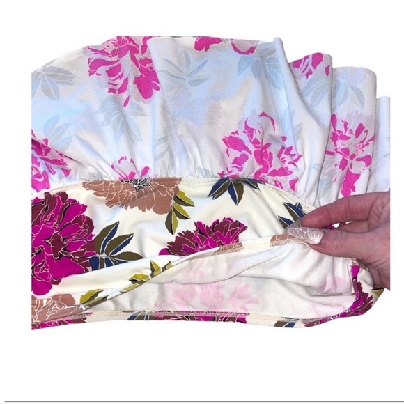 BILLABONG “WHAT I LUV BANDEAU BIKINI TOP” SIZELARGE - Picture 5 of 10